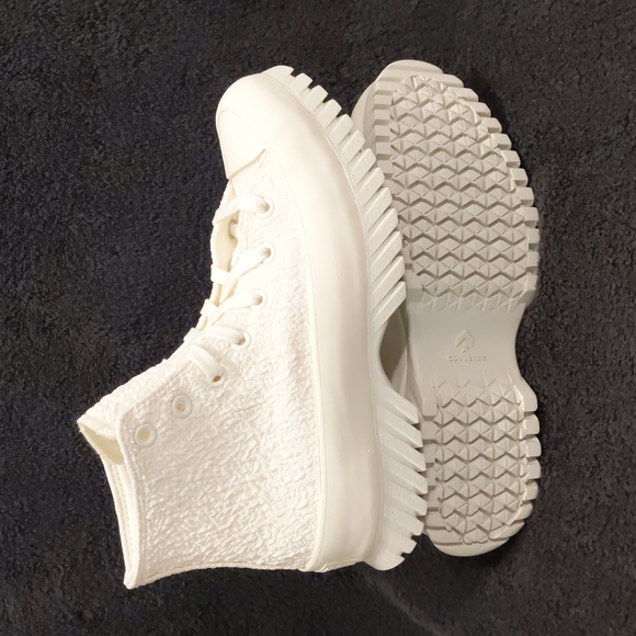 NWT Converse Chuck Taylor All Star Lugged 2.0 Platform - Picture 10 of 10